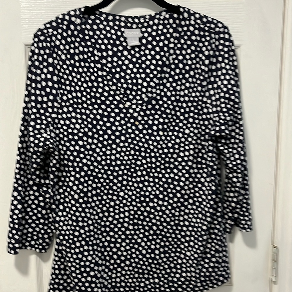 Three quarter sleeve top